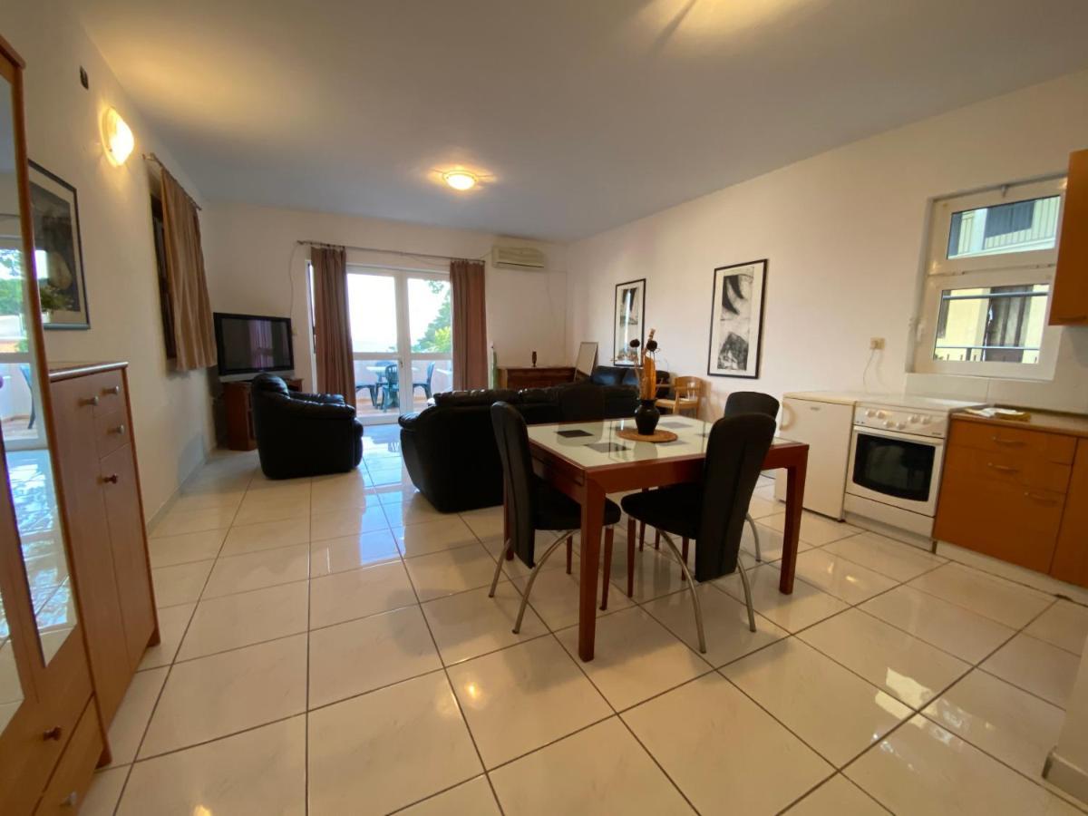 Apartments Mandarina Garden Petrovac Luaran gambar