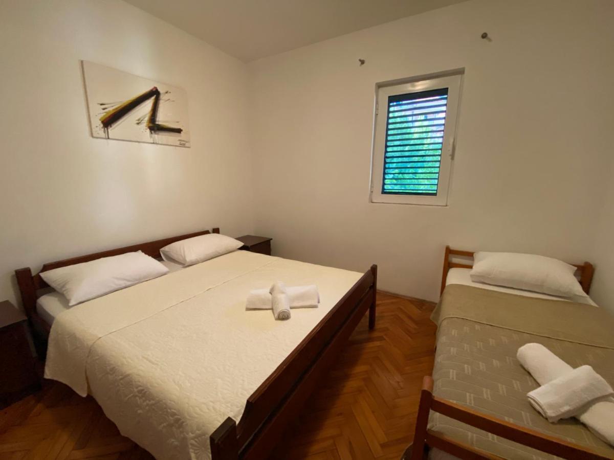 Apartments Mandarina Garden Petrovac Luaran gambar