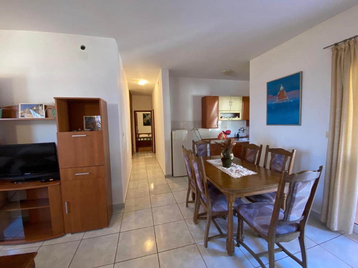 Apartments Mandarina Garden Petrovac Luaran gambar