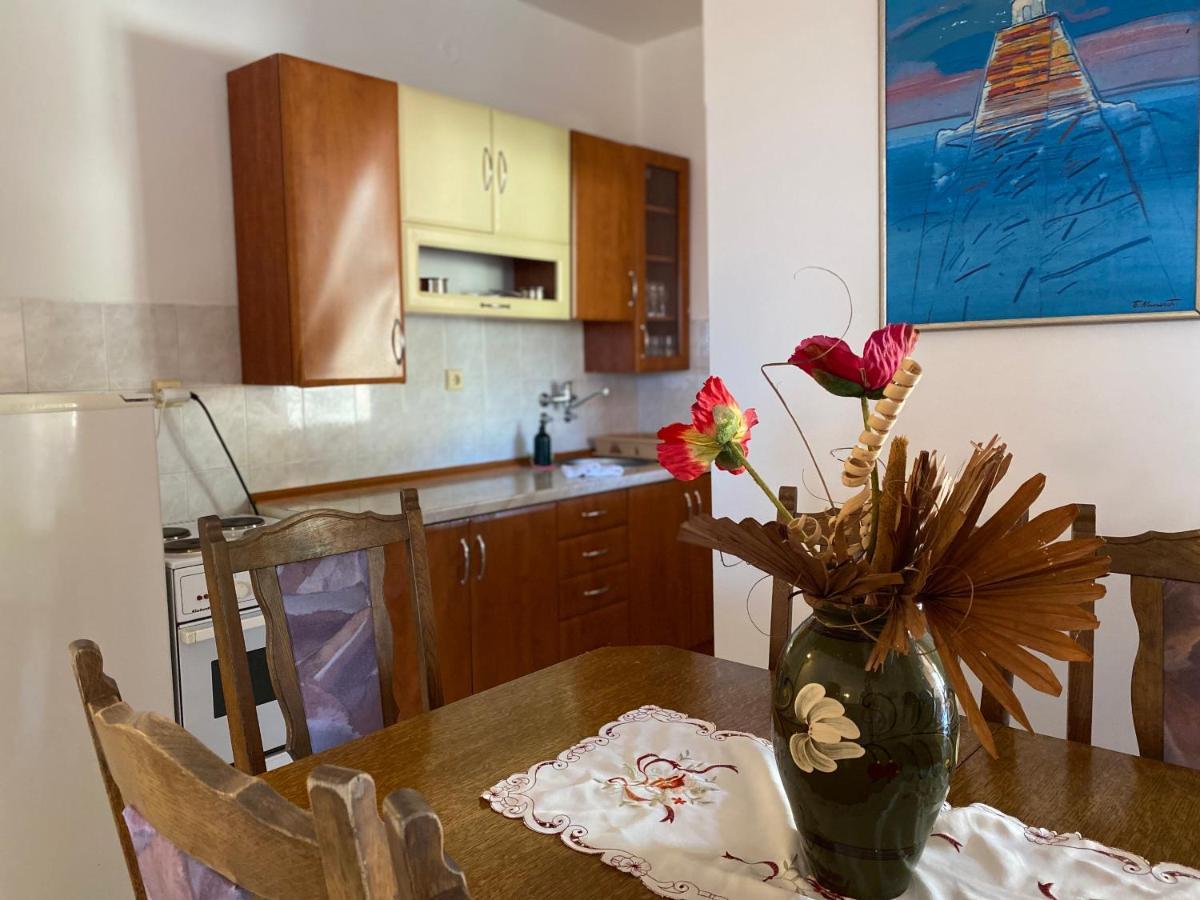 Apartments Mandarina Garden Petrovac Luaran gambar
