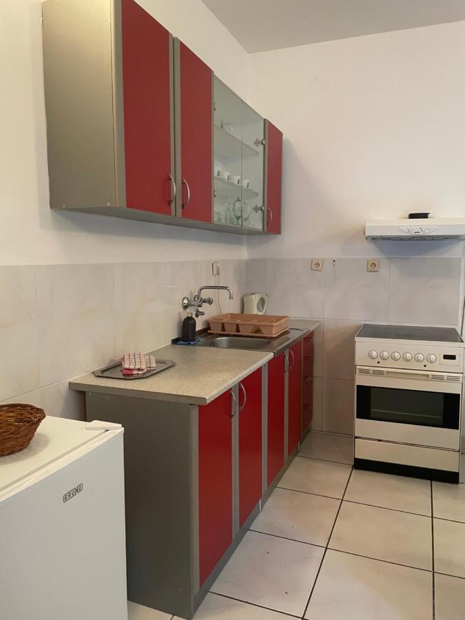 Apartments Mandarina Garden Petrovac Luaran gambar