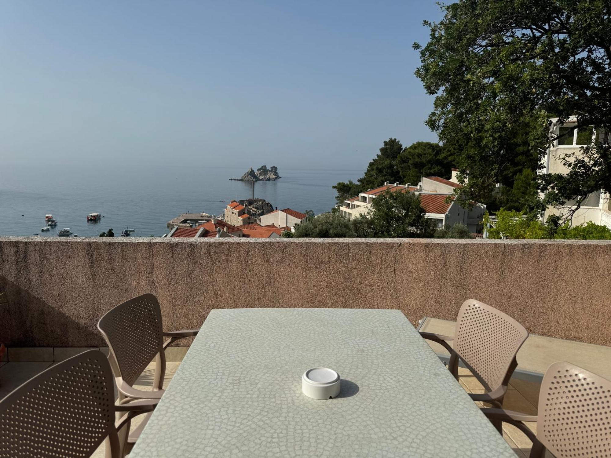 Apartments Mandarina Garden Petrovac Luaran gambar
