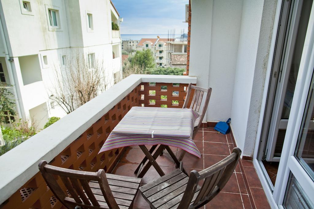 Apartments Mandarina Garden Petrovac Bilik gambar